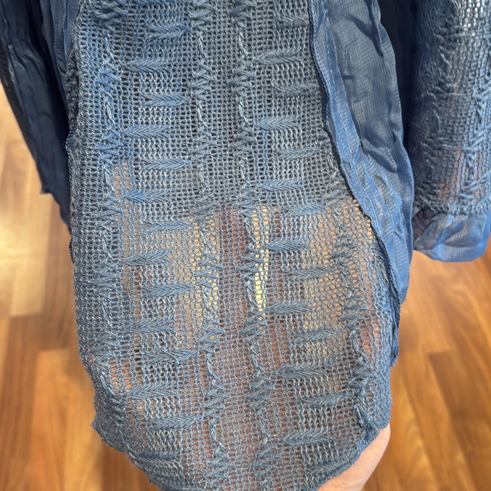 VINTAGE Y2K Pretty Angel Size medium blue ruffle button up top - Picture 6 of 6
